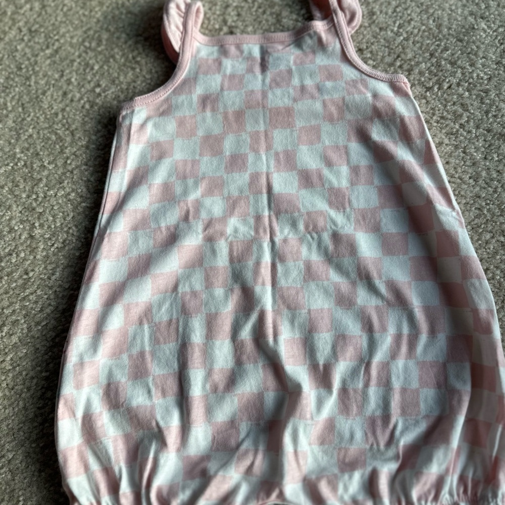 Carter’s 18month Rompers-Great Condition - Picture 3 of 8